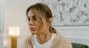 Úgy tettem, mintha anyám titkos csodálója lennék, hogy rávegyem apámat a cselekvésre – ez életem legnagyobb hibájává vált.