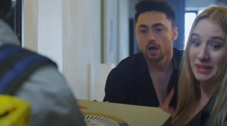 Hűtlen férj nem számít arra, hogy egy egyszerű pizzás doboz leleplezi őt – A nap története