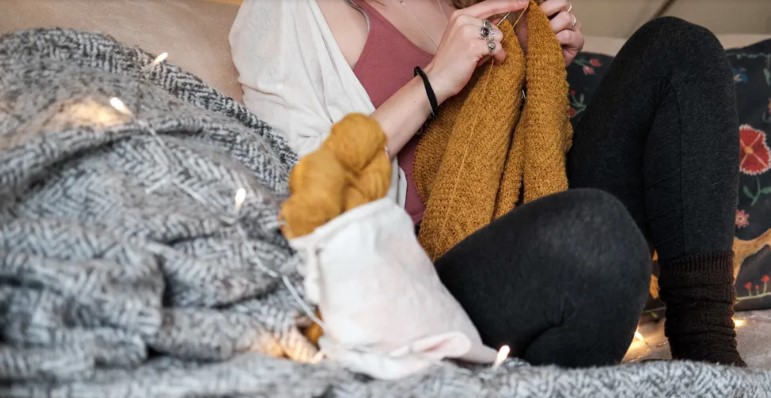 Ötöscsöpps mama nem tud fizetni a vásárlásért, amikor a háttérben egy hang megszólal: „A számlád már ki van fizetve” — A nap története