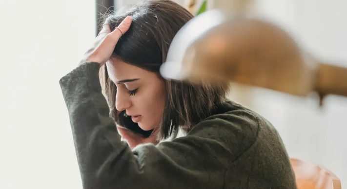 A mostohatestvérem azt kérte tőlem, hogy a saját esküvőjén és a hat koszorúslánya számára készítsek sminket és frizurát – majd megtagadta a fizetést.