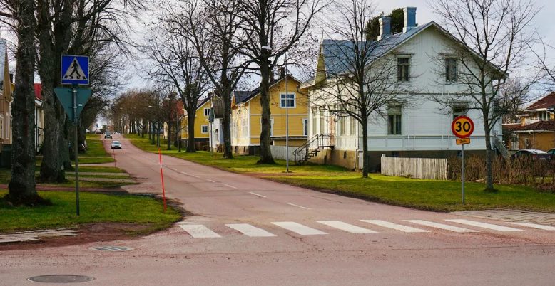 Állati csontok kezdtek megjelenni az ajtóm előtt — Biztonsági kamerát állítottam fel, hogy kiderítsem, mit jelent ez
