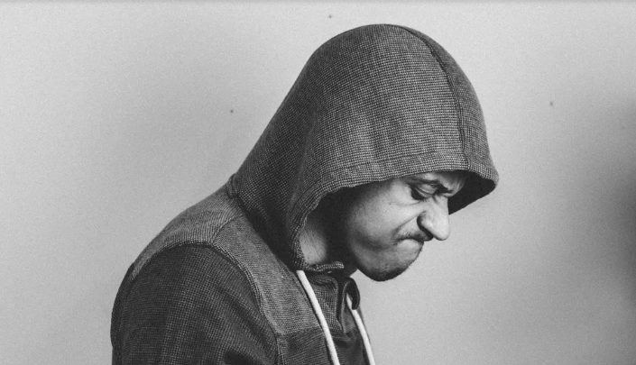 A szomszédaim napfényt akartak a pezsgőfürdőjükhöz, ezért kivágták a nagyszüleim 50 éves almafáját – de azonnal megbánták.
