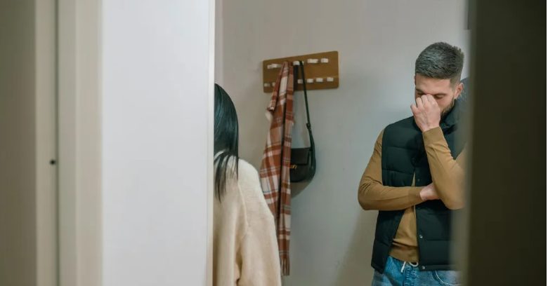 Ötéves lányom lerajzolta a családunkat, és azt mondta: „Ő az új kisöcsém.”