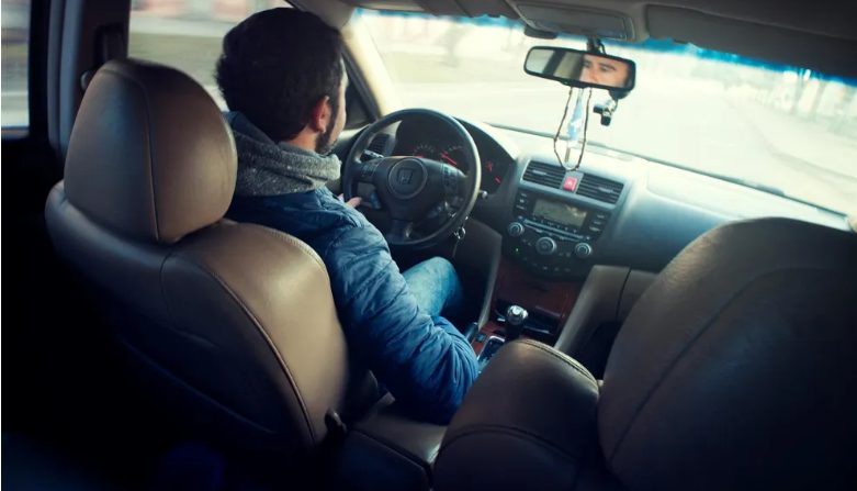 Örökbe fogadtunk egy 3 éves kisfiút – amikor a férjem először akarta megfürdetni, felkiáltott: „Vissza kell adnunk őt!”