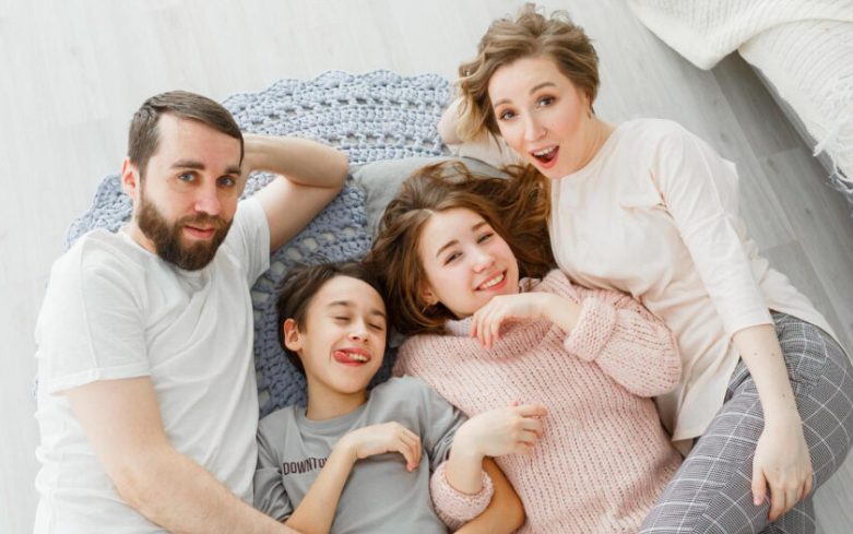 A lányom két éve meghalt – a múlt héten az iskola felhívott, hogy azt mondják, a főigazgatói irodában van.
