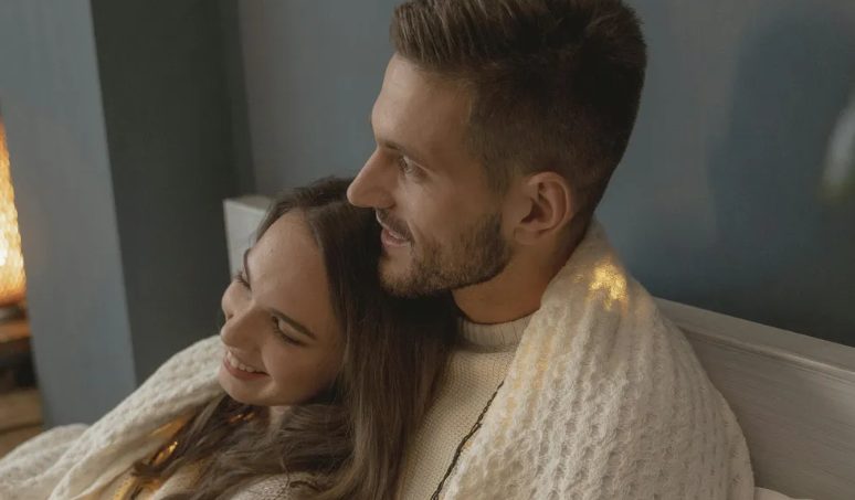 Elveszítettem a gyermekemet, miután a férjem elhagyott a nővéremért és teherbe ejtette őt — az esküvőjük napján azonban közbelépett a karma.