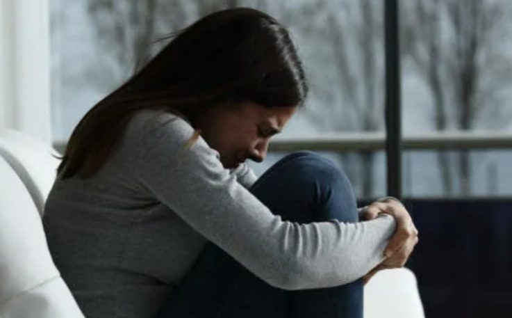 Egy ígéretet betartottam a feleségemnek 10 éven keresztül – Amíg egy csokor virág fel nem fedte a titkot, amit magával vitt.