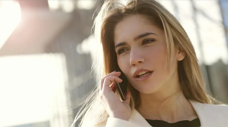 Azt tettettem, hogy az unokahúgom a lányom, hogy teszteljem a vőlegényemet – Amit ezután tett, véget vetett az eljegyzésünknek.