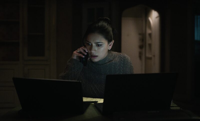 A főnököm kirúgott a kinézetem miatt – 10 évvel később az Egyesült Államok legnagyobb üzleti fórumán találkoztam vele, és olyasmit tettem, amitől 500 vendég elnémult
