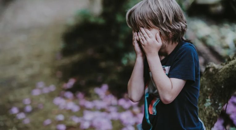 A menyem bezárt a pincébe a fiam esküvője előtt — Kijutottam és találtam módot, hogy megtanítsam neki a leckét.