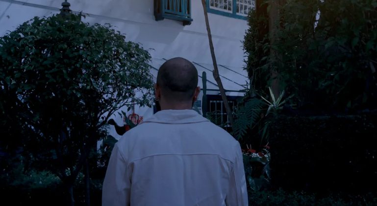 Elvittem a vőlegényemet a szüleimhez látogatóba — Éjjel közepén kirohant sikítva: „Nem hiszem el!”