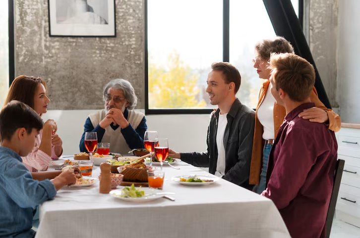 A 10 éves lányom sírva hívott fel nyaralásról az exemmel és az új feleségével – Napnyugtakor megmutattam nekik, miért nem szabad ujjat húzni egy anyával