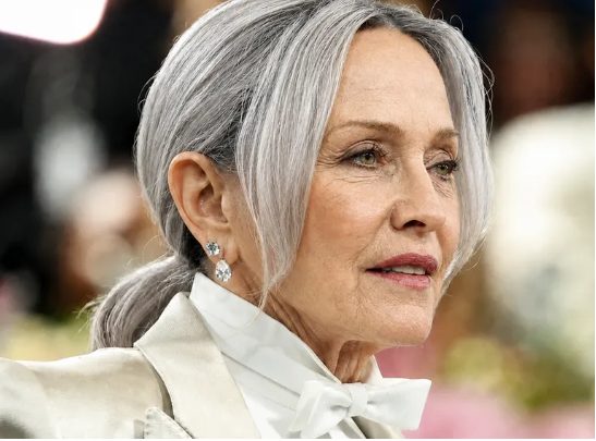 Madonna egyszer azt mondta, hogy nem tartja magát szépnek – A mesterséges intelligencia most elképzelte, hogyan öregedhetett volna természetesen – Fotók