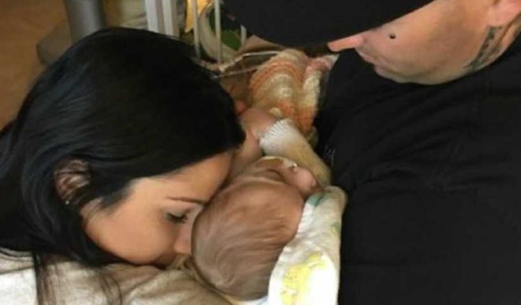 A férjem dühöngött. Arra SZÜLETTEM, hogy az anyja legyek. Azért van itt, hogy mindenkinek bebizonyítsa, hogy téved: A lissencephalia nevű „rendkívül ritka betegséggel” diagnosztizált kislány, a család minden lépésnél szurkol neki